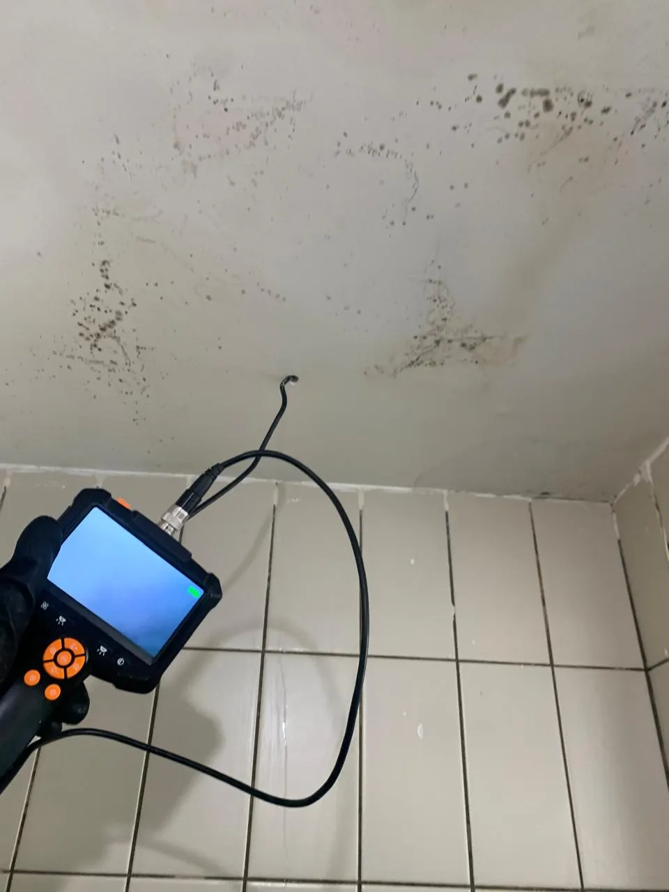 Vazamento oculto com geofone